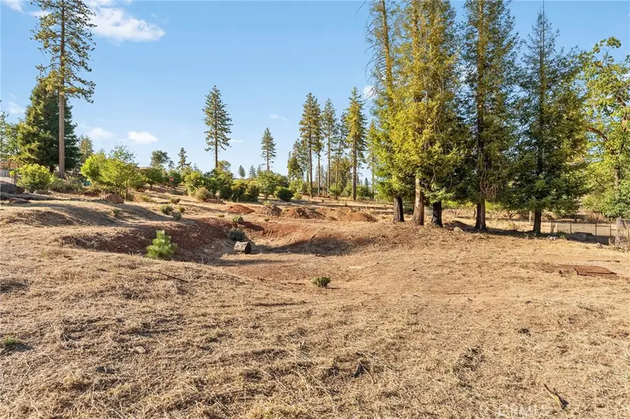 5240 Trafalagar Square, Paradise, CA 95969 - #2