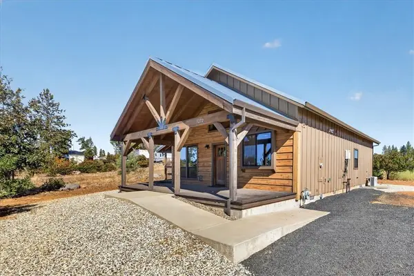 5272 California, Paradise, CA 95969