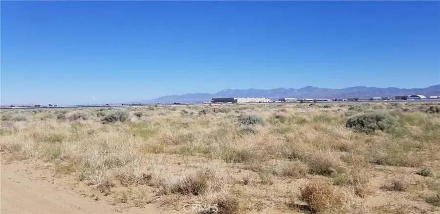 25 E Avenue L4, Palmdale, CA 93552 - Image #3