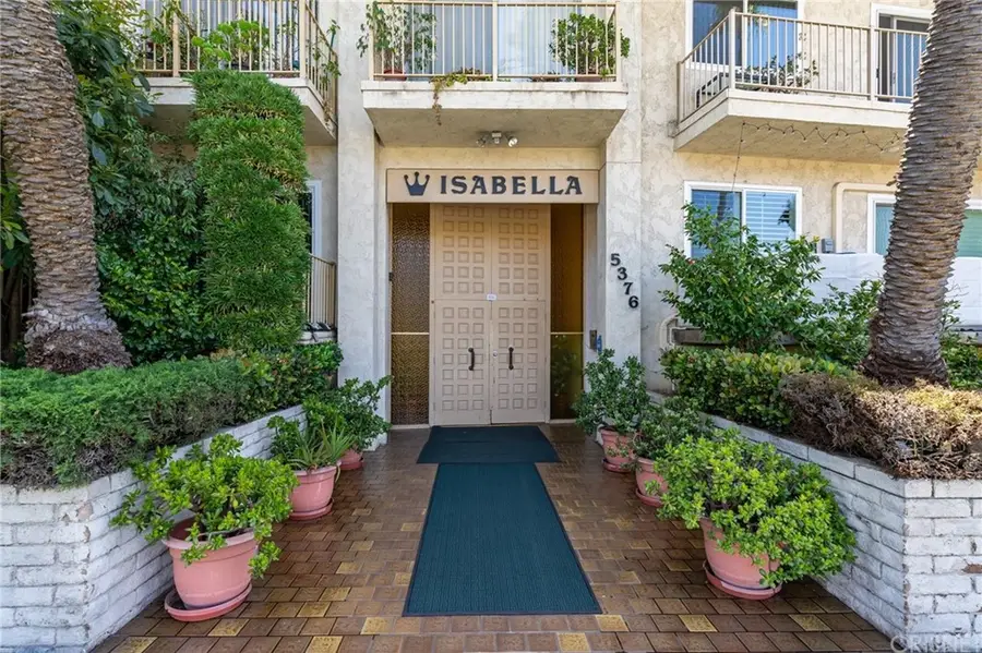 5376 Fairview Boulevard #209, Los Angeles, CA 90056 - Image #2
