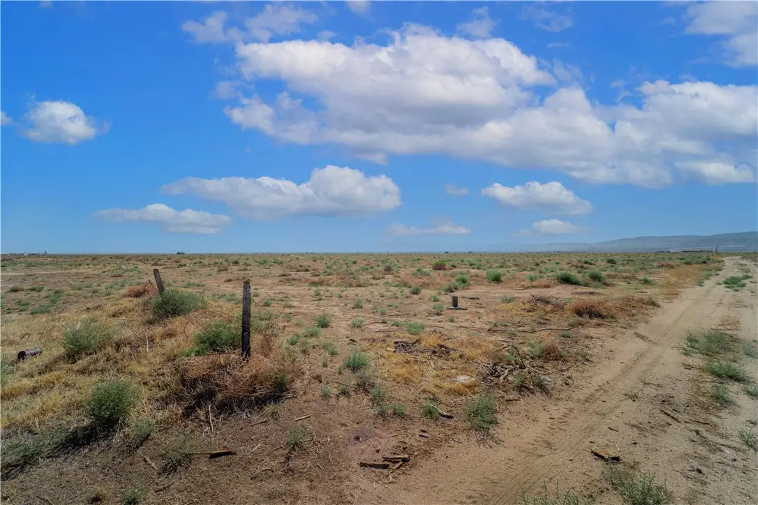 0 3137008036 Avenue G, Lancaster, CA 93534 - #1