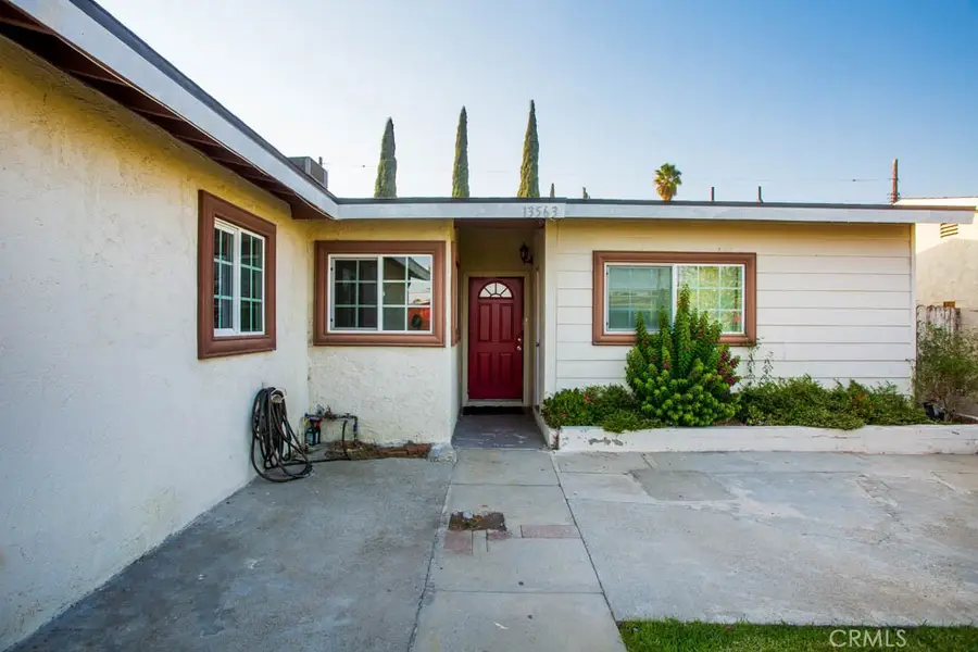 13563 Corcoran Street, San Fernando, CA 91340 - Image #3
