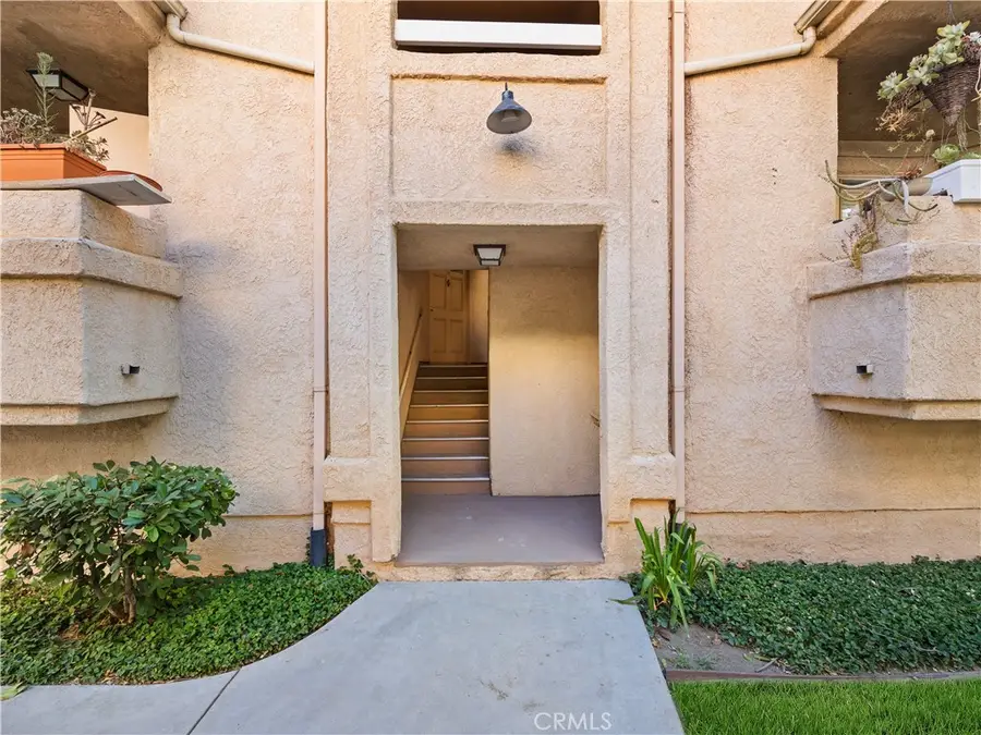 19810 Sandpiper Place #22, Newhall, CA 91321 - #3