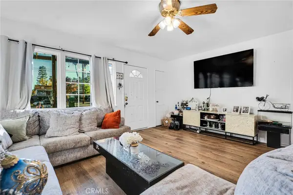 22137 Gault, Canoga Park, CA 91303