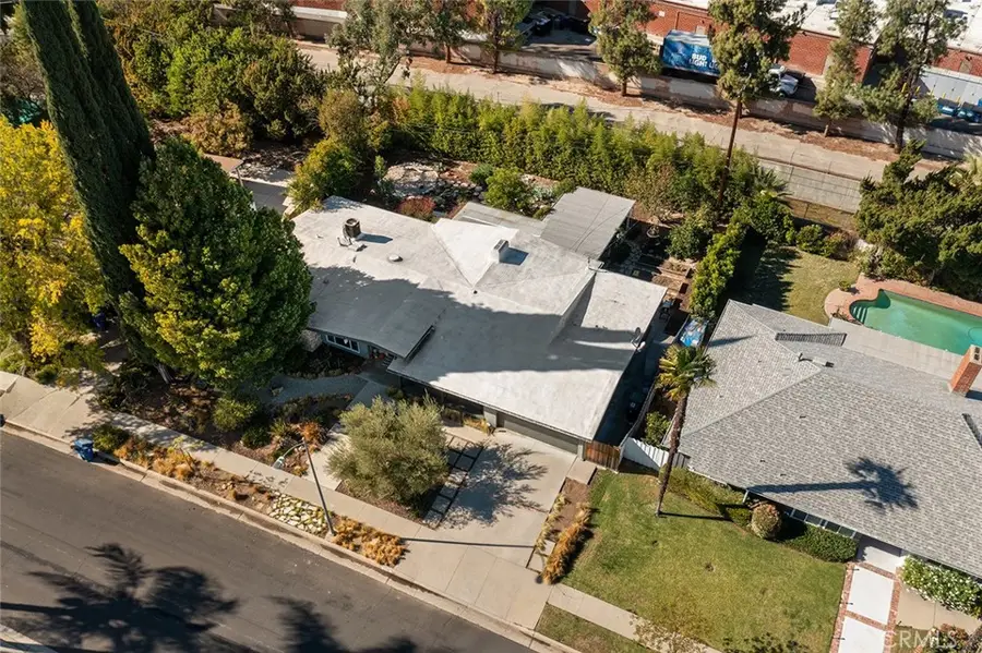 4835 Almidor Avenue, Woodland Hills, CA 91364 - #3