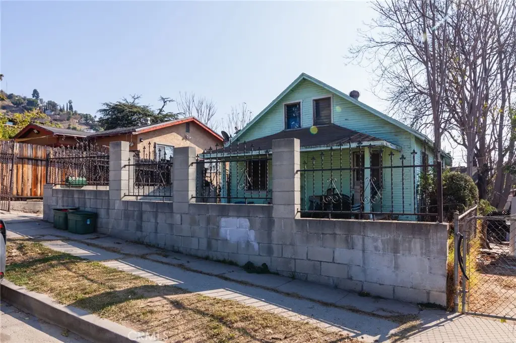 2908 Future Street, Los Angeles, CA 90065 - #1
