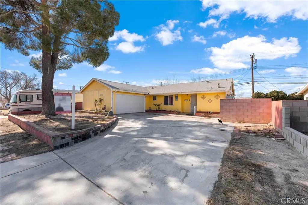 45421 4th Street E, Lancaster, CA 93535 - Image #1