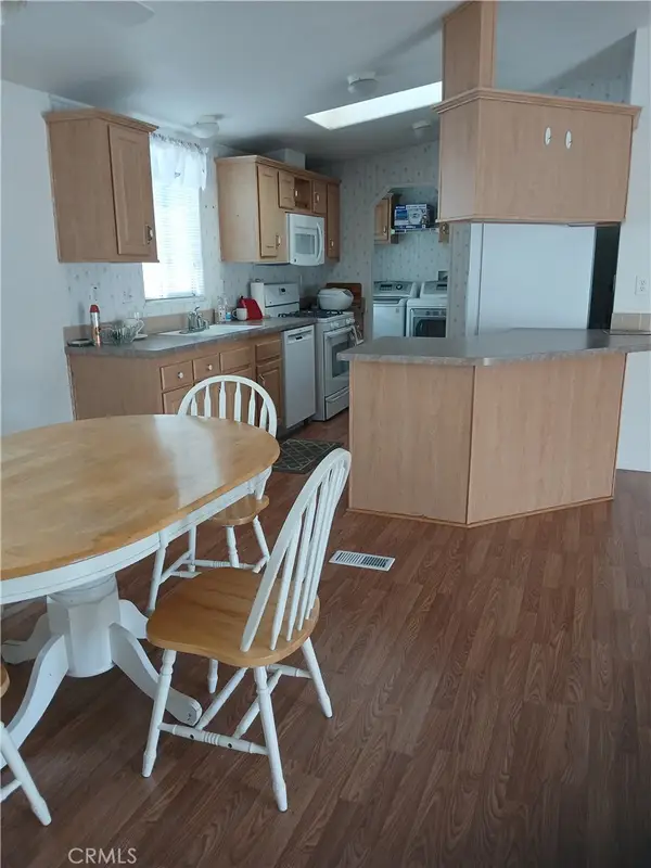 28 Dover, Northridge, CA 91324