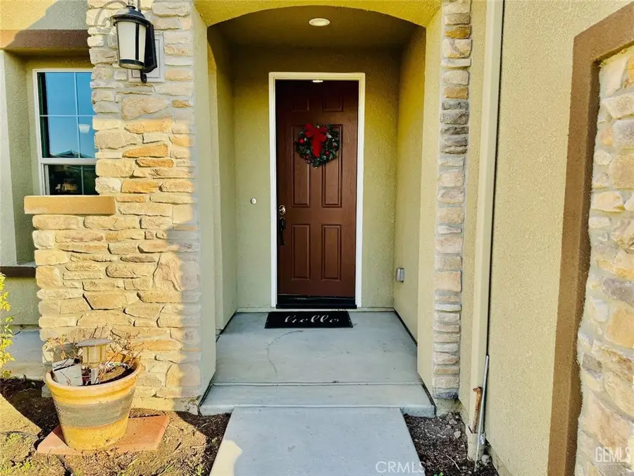 826 Jacob Creek Drive, Bakersfield, CA 93314 - Image #2