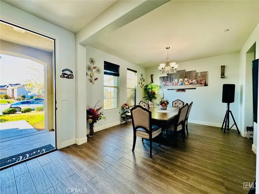 826 Jacob Creek Drive, Bakersfield, CA 93314 - Image #3