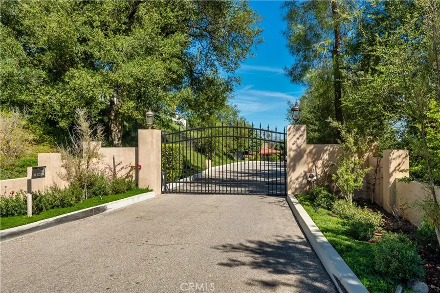 23815 Park Belmonte, Calabasas, CA 91302 - Image #3