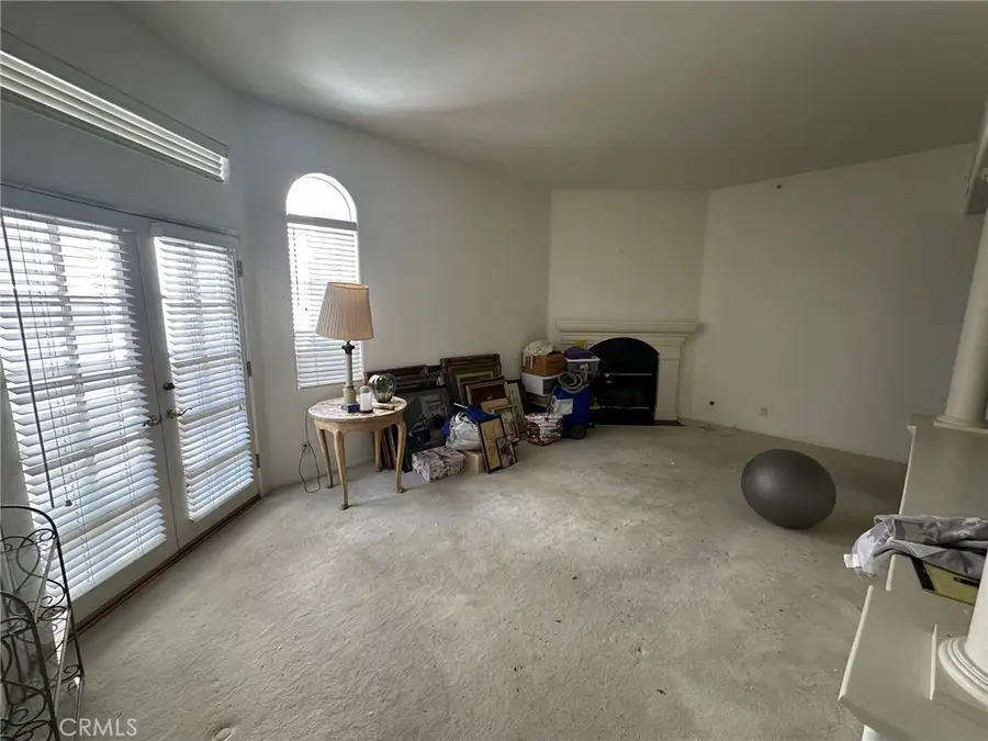 4630 Woodley Avenue #205, Encino, CA 91436 - Image #2