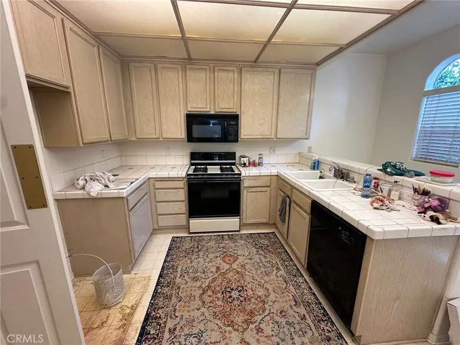 4630 Woodley Avenue #205, Encino, CA 91436 - Image #3