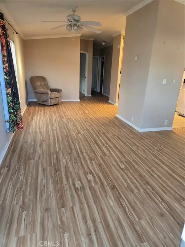 21001 Plummer Street #19, Chatsworth, CA 91311