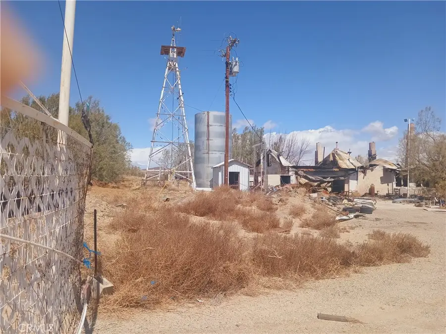 32292 Neuralia Road, Cantil, CA 93519 - #2