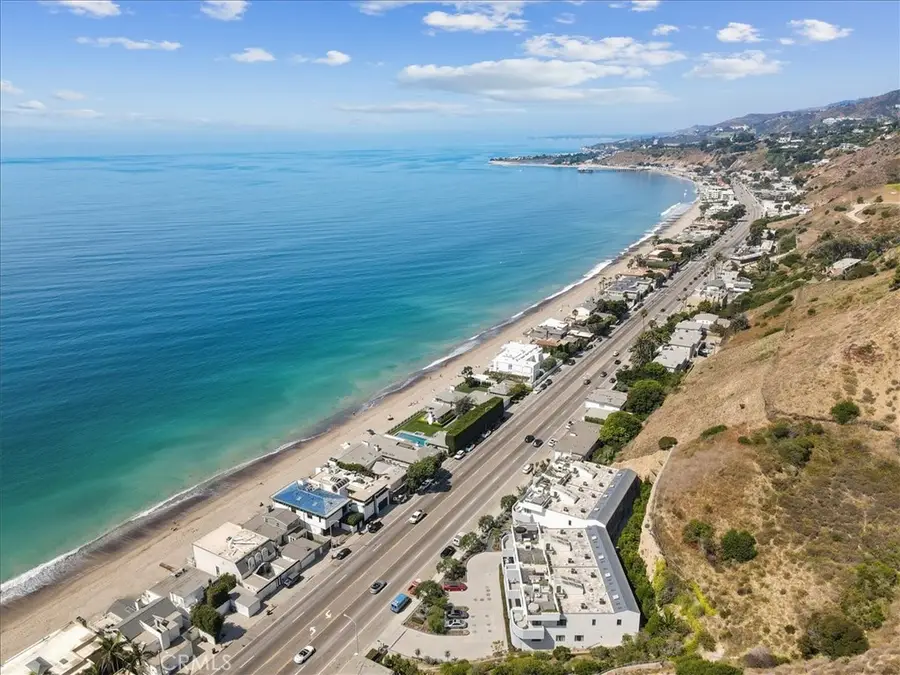 22065 Pacific Coast Hwy #3, Malibu, CA 90265 - Image #2