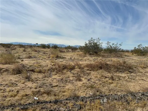 227 E Vac Cor Ave J/227th, Lancaster, CA 93535