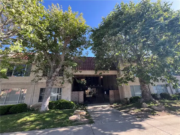 21000 Parthenia Street #19, Canoga Park, CA 91304