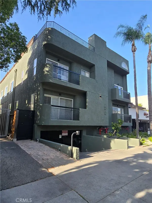 14919 Dickens Street #105, Sherman Oaks, CA 91403