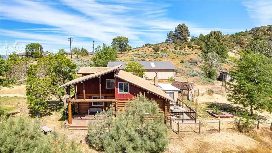30771 Fox Ridge Court, Tehachapi, CA 93561 - Image #2