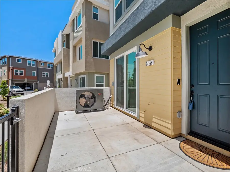 27148 Valley Oak Place, Valencia, CA 91381 - Image #3