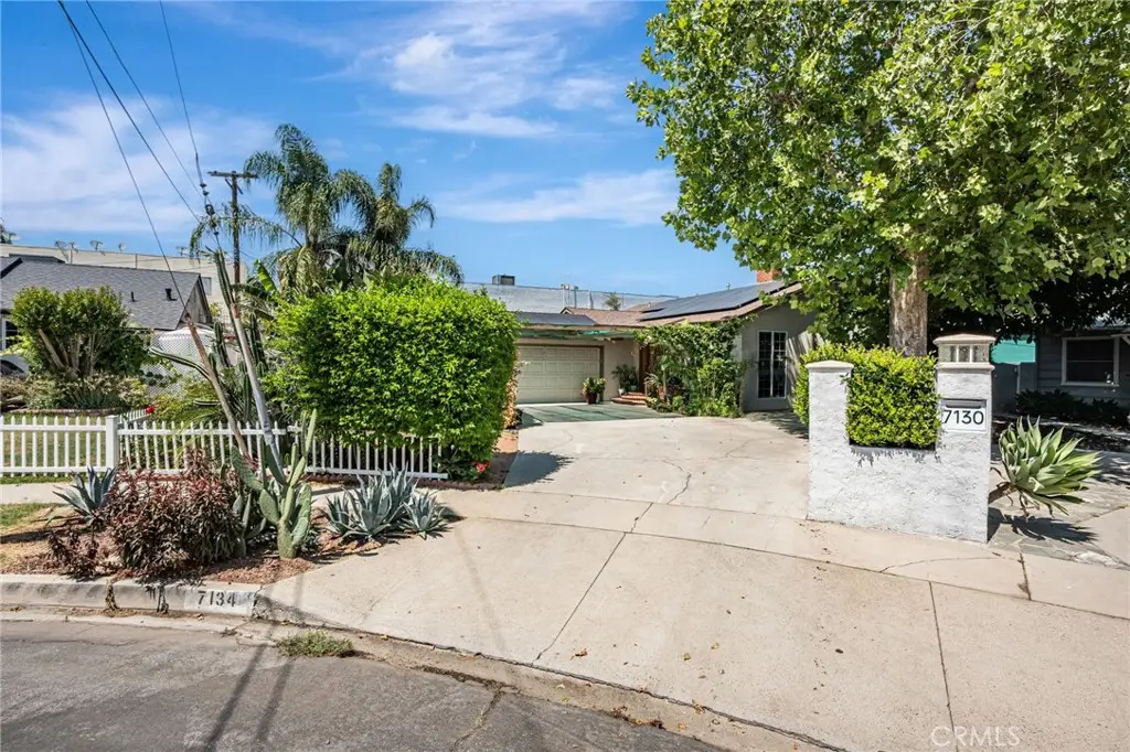 7134 Stansbury Avenue, Van Nuys, CA 91405 - #1