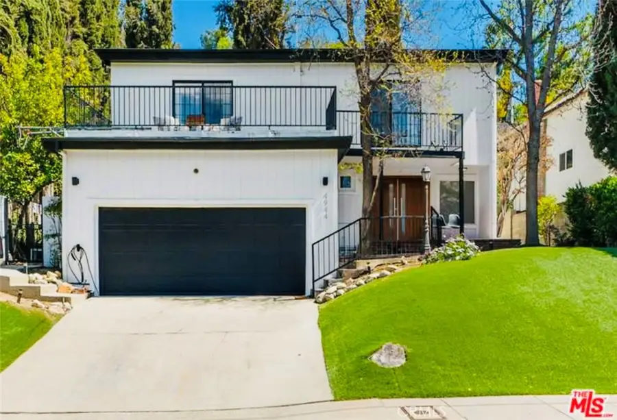 4944 Don Pio Drive, Woodland Hills, CA 91364 - Image #3