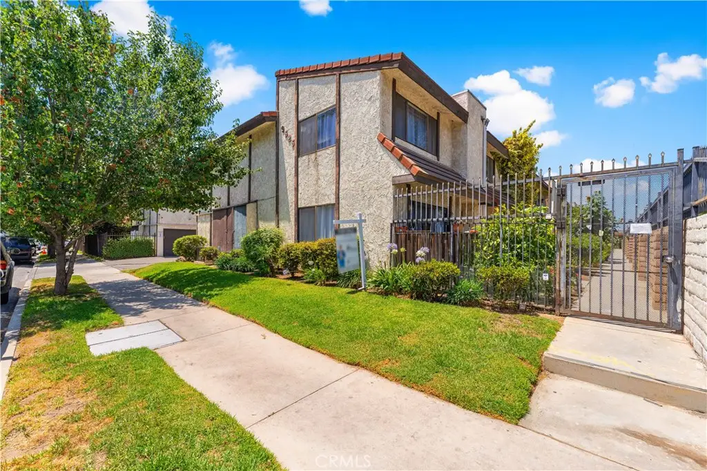 9525 Sylmar Avenue #2, Panorama City, CA 91402 - Image #1