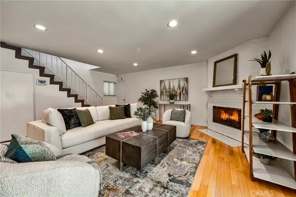 11100 Acama Street #16, Studio City, CA 91602