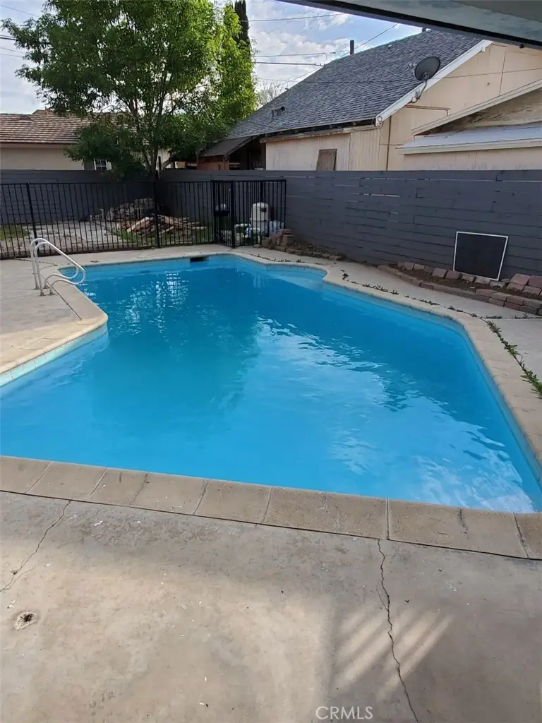 2374 5th Street, Riverside, CA 92507 - Image #2