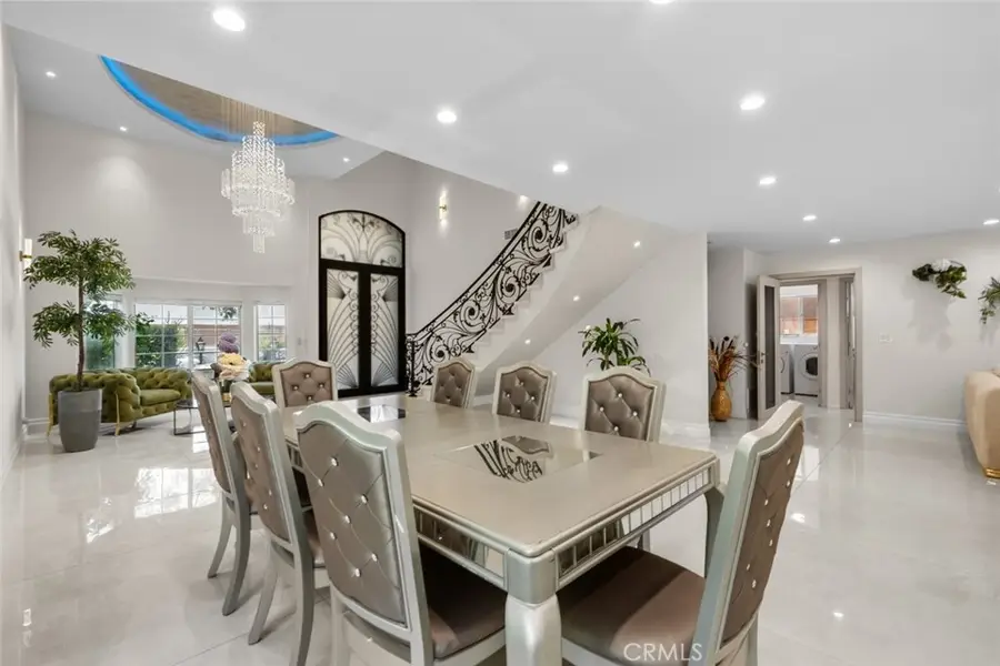 6355 Yolanda Avenue, Tarzana, CA 91335 - Image #3