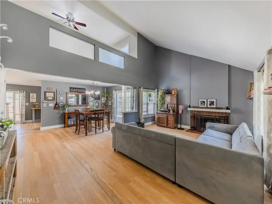 23209 Via Barra, Valencia, CA 91355 - Image #3