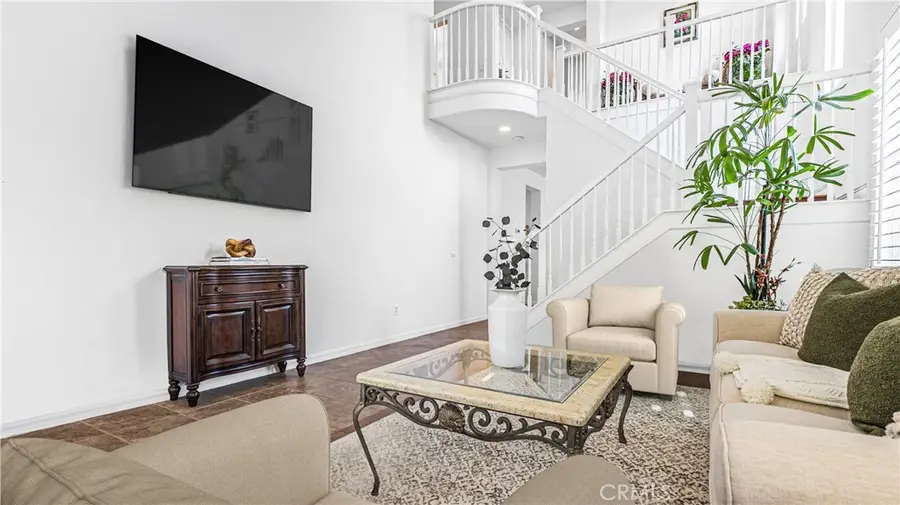 26812 Peppertree Drive, Valencia, CA 91381 - Image #2