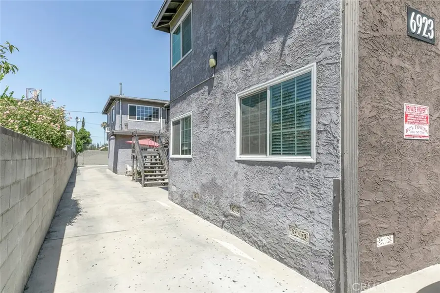 6923 Ben Avenue, North Hollywood, CA 91605 - Image #2