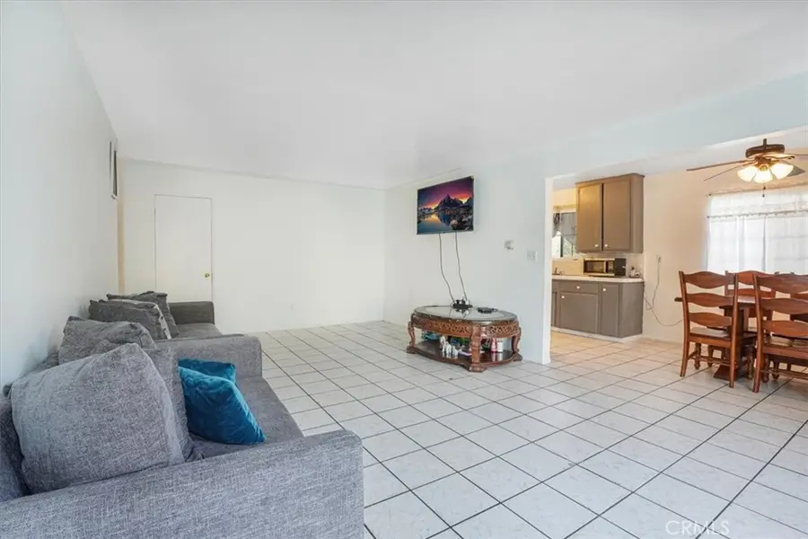 6904 Radford Avenue #1, North Hollywood, CA 91605 - Image #3