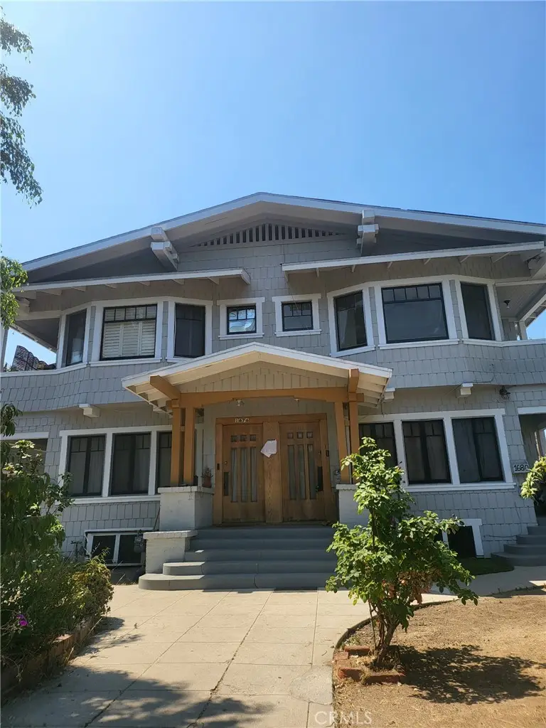 1674 W 25th Street, Los Angeles, CA 90007 - Image #1