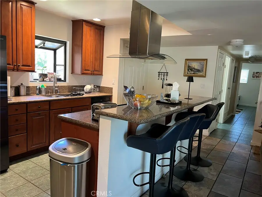 20323 Kinzie Street, Chatsworth, CA 91311 - Image #2