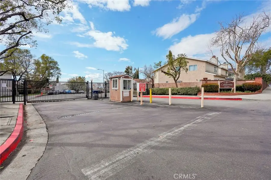 11465 Fox Hollow Lane, Pacoima, CA 91331 - Image #3