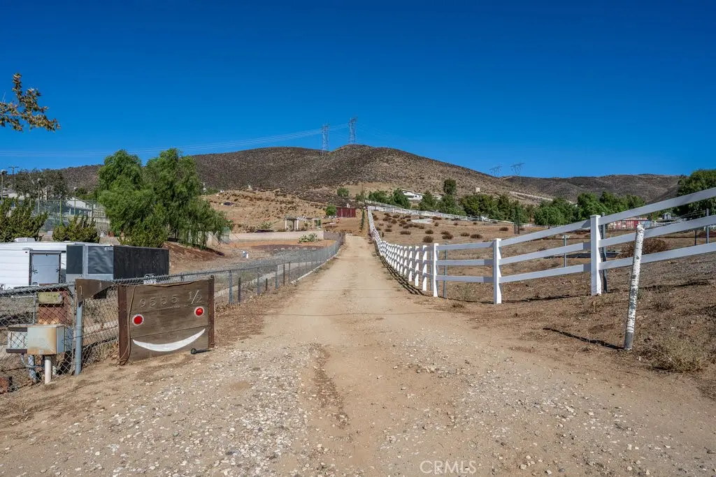 9555 1/2 Hierba Road, Agua Dulce, CA 91390 - Image #1