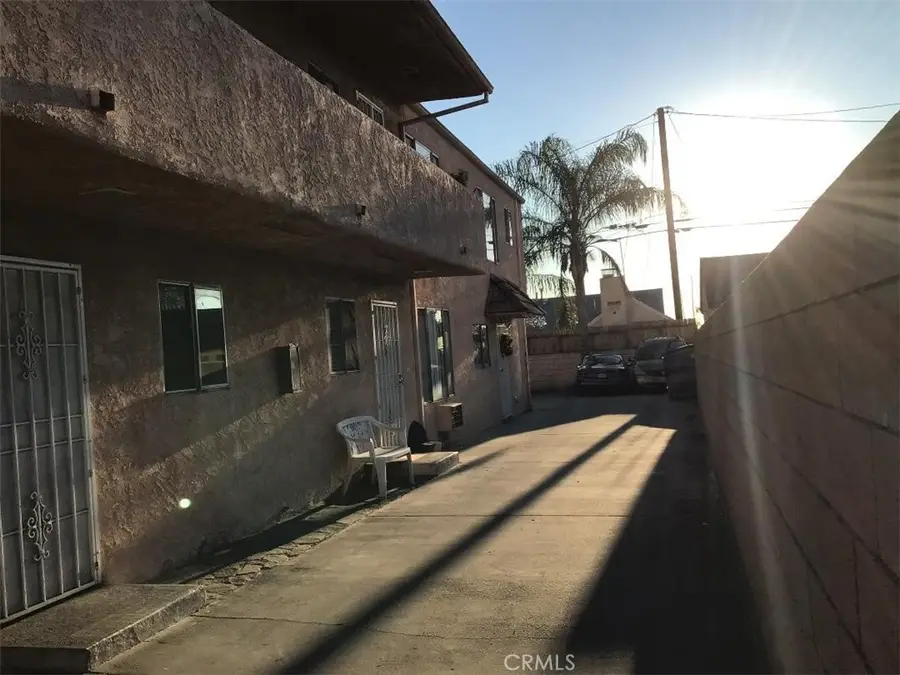 1000 Glenoaks Boulevard, San Fernando, CA 91340 - #2