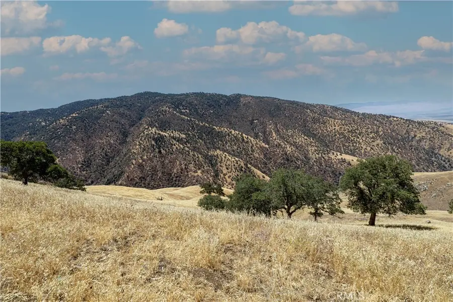 29201 Deertrail Drive, Tehachapi, CA 93561 - Image #2