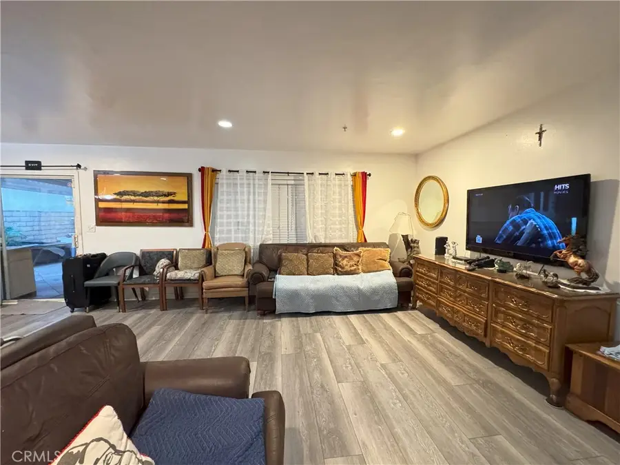 10204 Gerald Avenue, North Hills, CA 91343 - Image #2