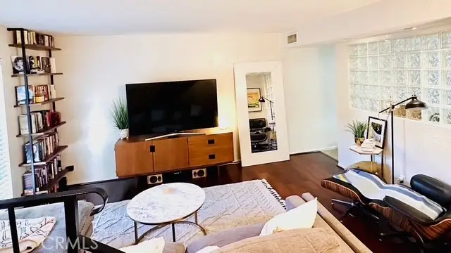 27511 Endeavor Street, Agoura Hills, CA 91301 - Image #2