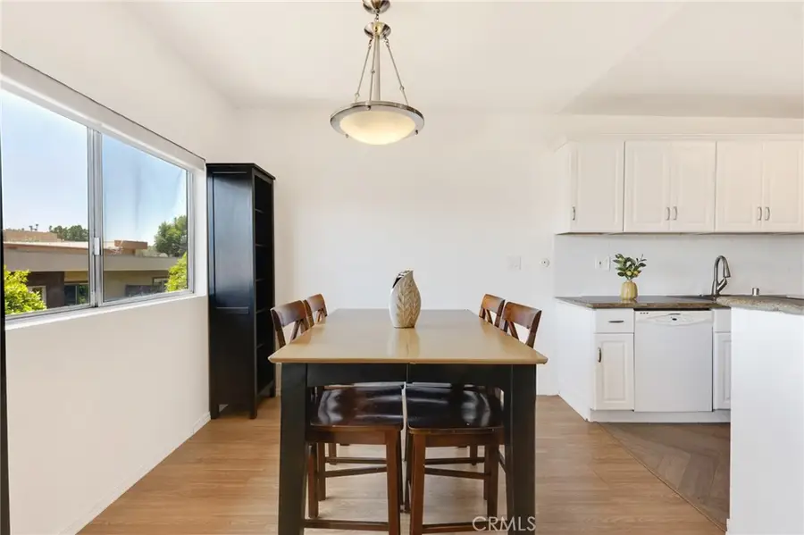 5400 Newcastle Avenue #46, Encino, CA 91316 - Image #3