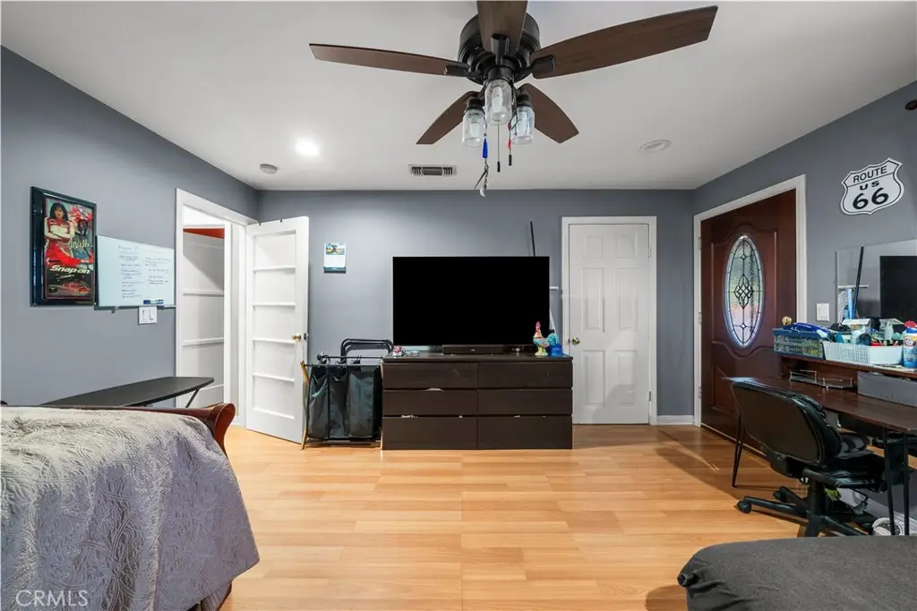 7300 Sylvia Avenue, Reseda, CA 91335 - Image #1