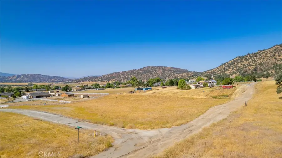 23 Harness Ave, Tehachapi, CA 93561 - Image #2