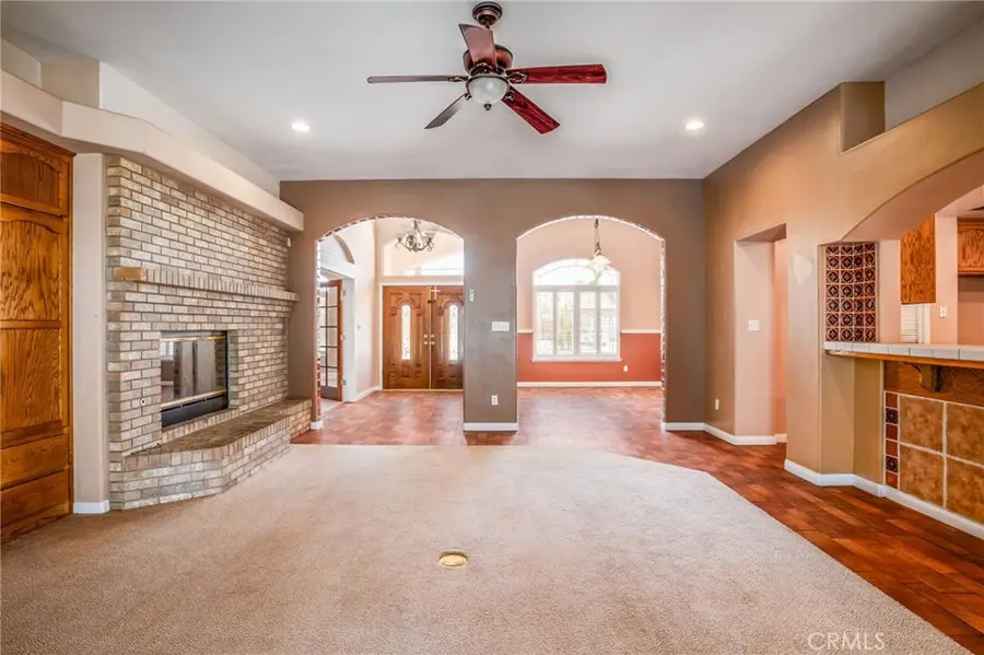 3400 Medallion Rose Avenue, Bakersfield, CA 93313 - Image #3