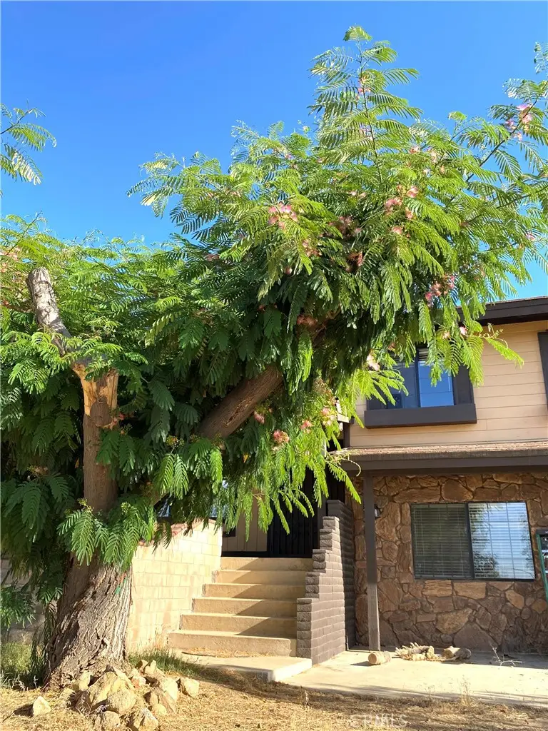 984 Pinon Rd, Pinon Hills, CA 92372 - Image #3