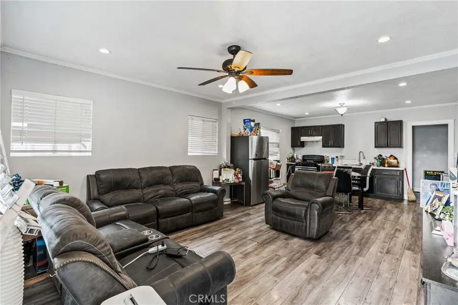 1049 W 61st Street, Los Angeles, CA 90044 - Image #3