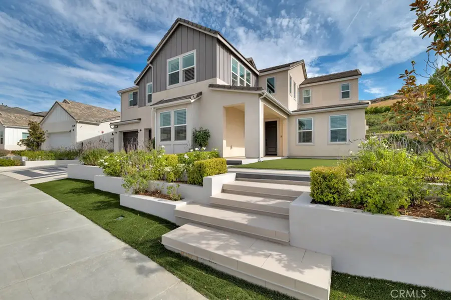 18812 Juniper Springs Drive, Canyon Country, CA 91387 - Image #2